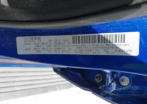 2019 Ram 1500 Laramie 4X4 5'7 Box из США, поврежденный, VIN 1C6SRFJT7KN589717